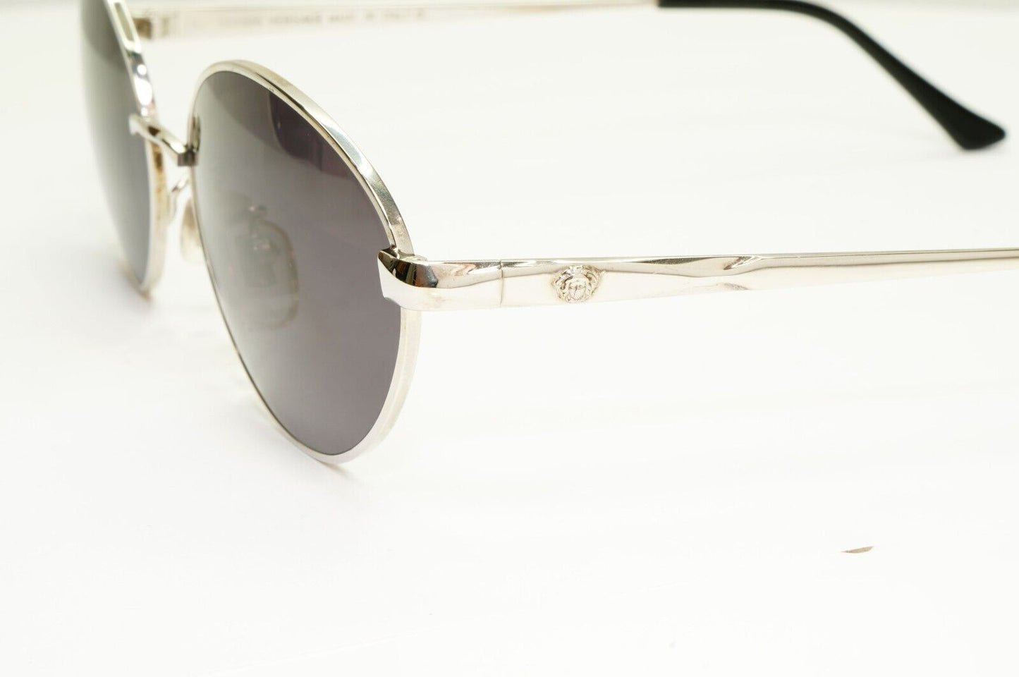 Gianni Versace 1995 Sunglasses Vintage Silver Black Metal Medusa MOD H32 COL 26M