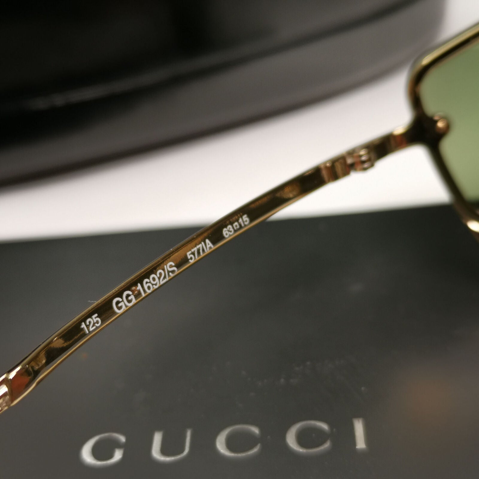 Gucci Sunglasses 1998 Vintage Wrap Gold Green Retro GG 1692/S 577IA 280323