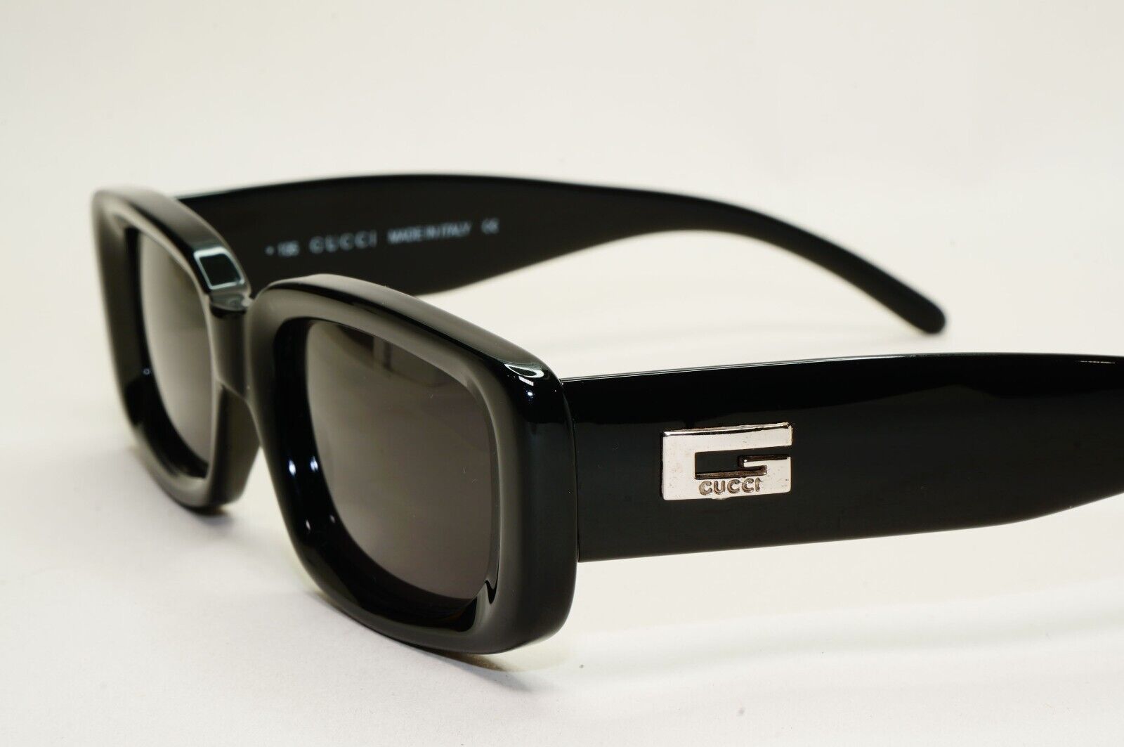 Gucci Sunglasses 1996 Vintage Black Square Retro GG 2409/N/S 807 49mm 250924