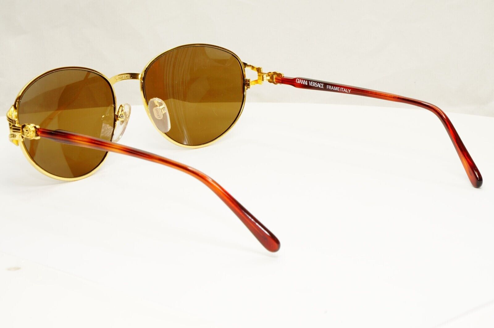 Gianni Versace Sunglasses 1995 Vintage Gold Medusa Brown Retro MOD G28 COL 19L
