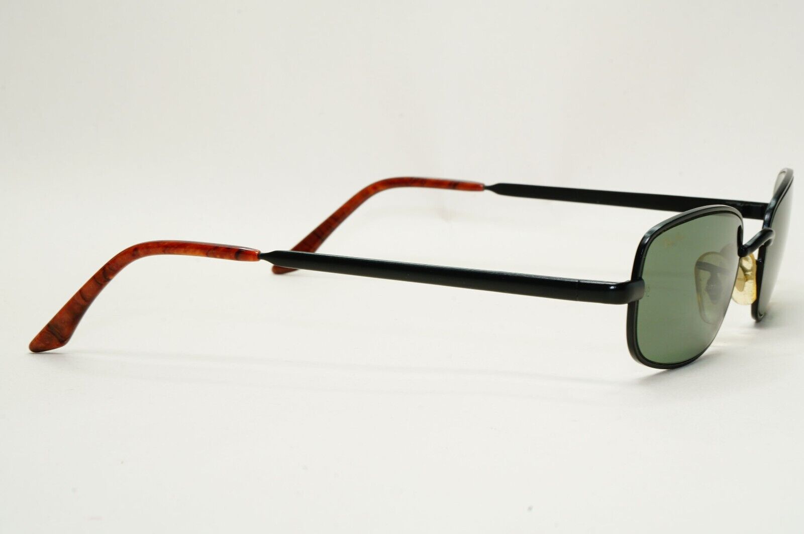 Ray-Ban Sunglasses Vintage 1999 Bausch & Lomb Black Green W2951  081124