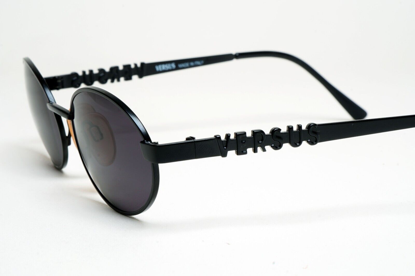 Versus Sunglasses 1996 by Gianni Versace Vintage Black Oval MOD R26 COL 028