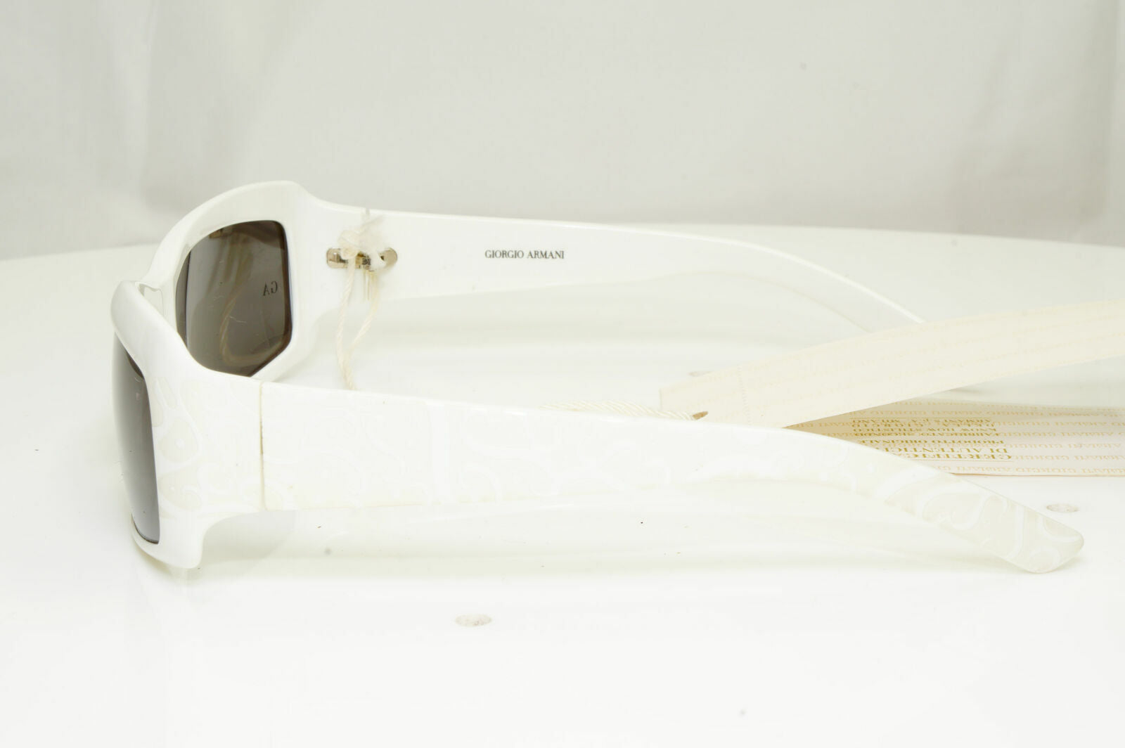 Giorgio Armani Womens Vintage 2002 Sunglasses White Ivory GA 65/S C29 31842
