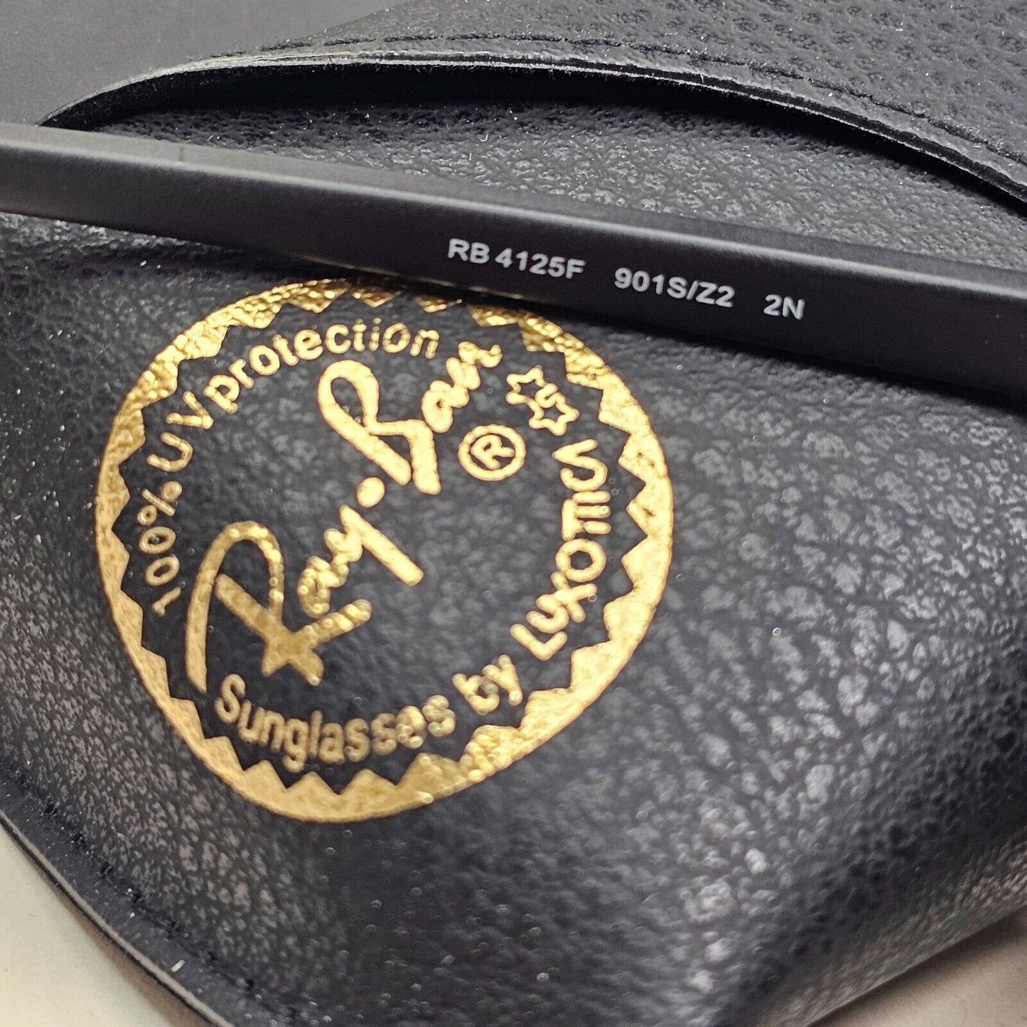 Ray-Ban Sunglasses 2010 Vintage CATS 5000 Rare Black Pink Gold RB 4125-F 901S/Z2