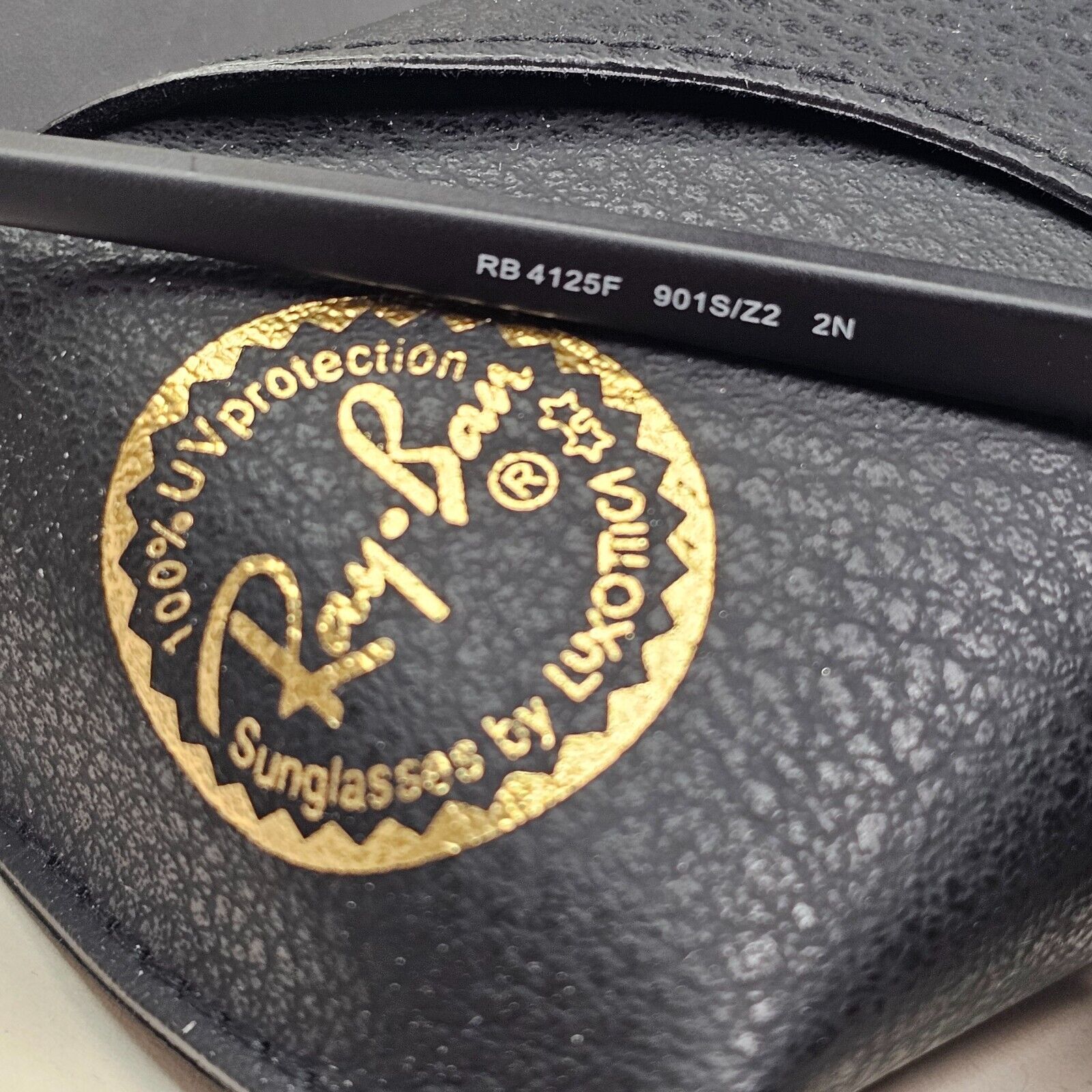 Ray-Ban Sunglasses 2010 Vintage CATS 5000 Rare Black Pink Gold RB 4125-F 901S/Z2