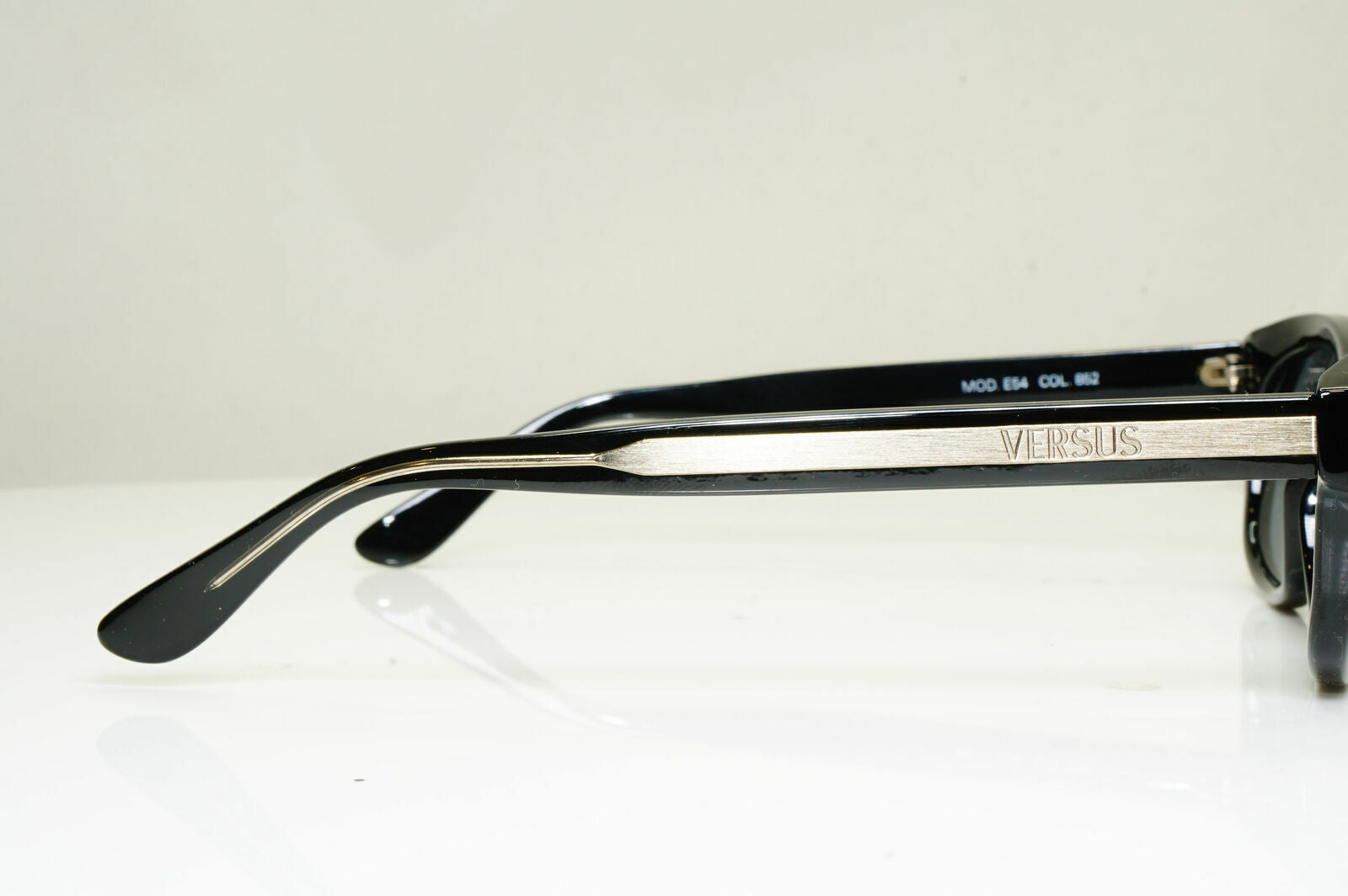 Versus Gianni Versace 1996 Vintage Black Unisex Sunglasses MOD E54 COL 852 28708