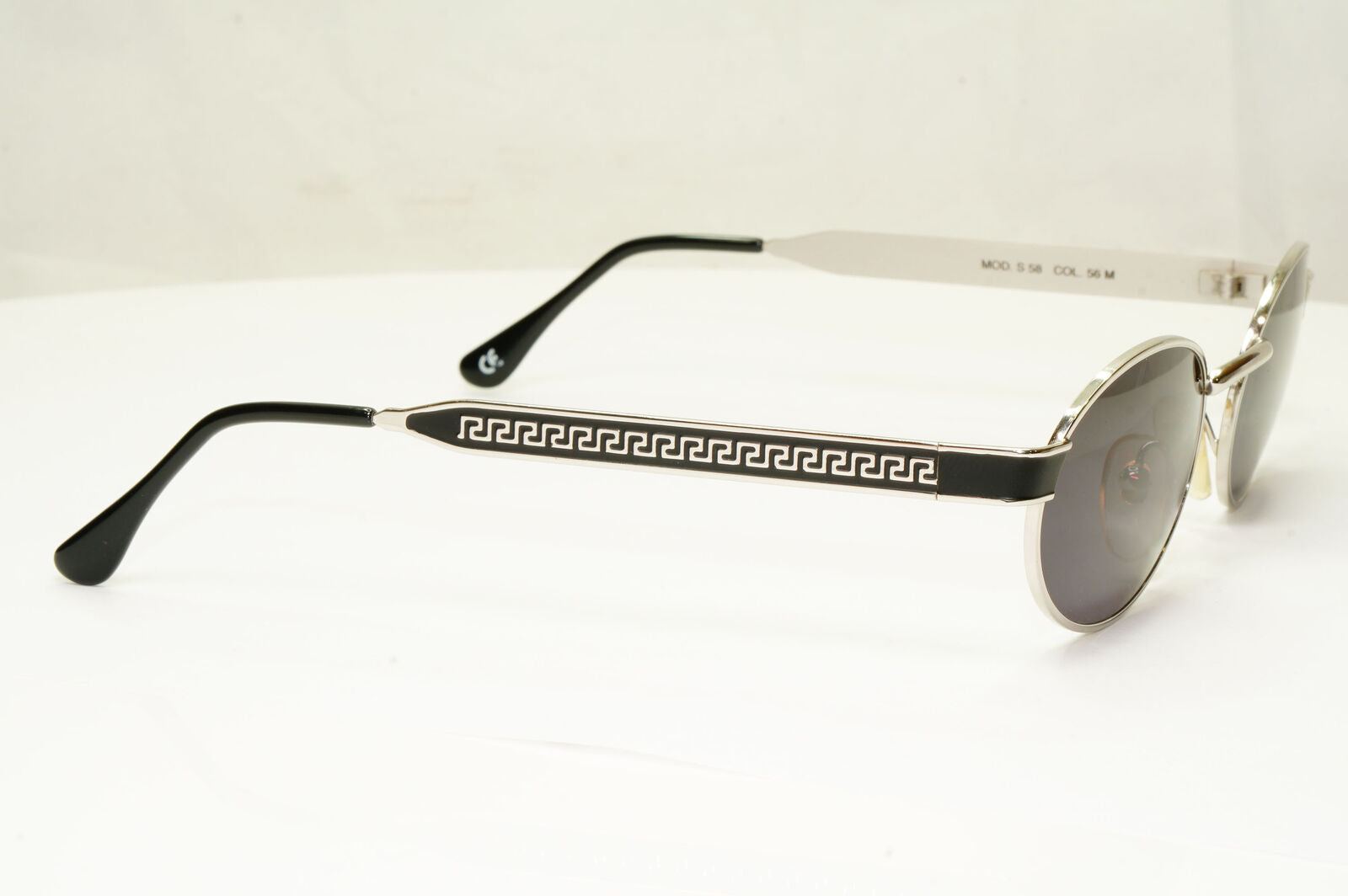 Gianni Versace 1996 Vintage Silver Black Oval Metal Sunglasses MOD S58 COL 56M
