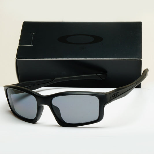 Oakley Sunglasses Polarized Chainlink Black Matte Grey Square OO 9247 15