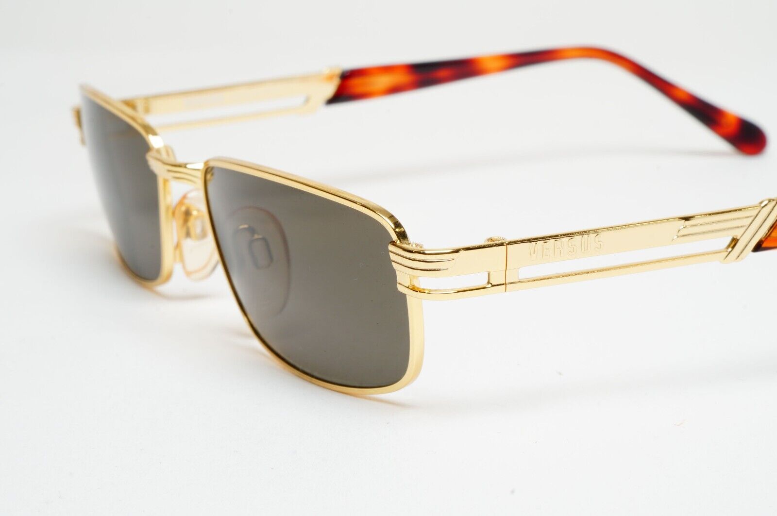 Versus Sunglasses 1996 by Gianni Versace Vintage Gold Grey MOD F20 COL 030