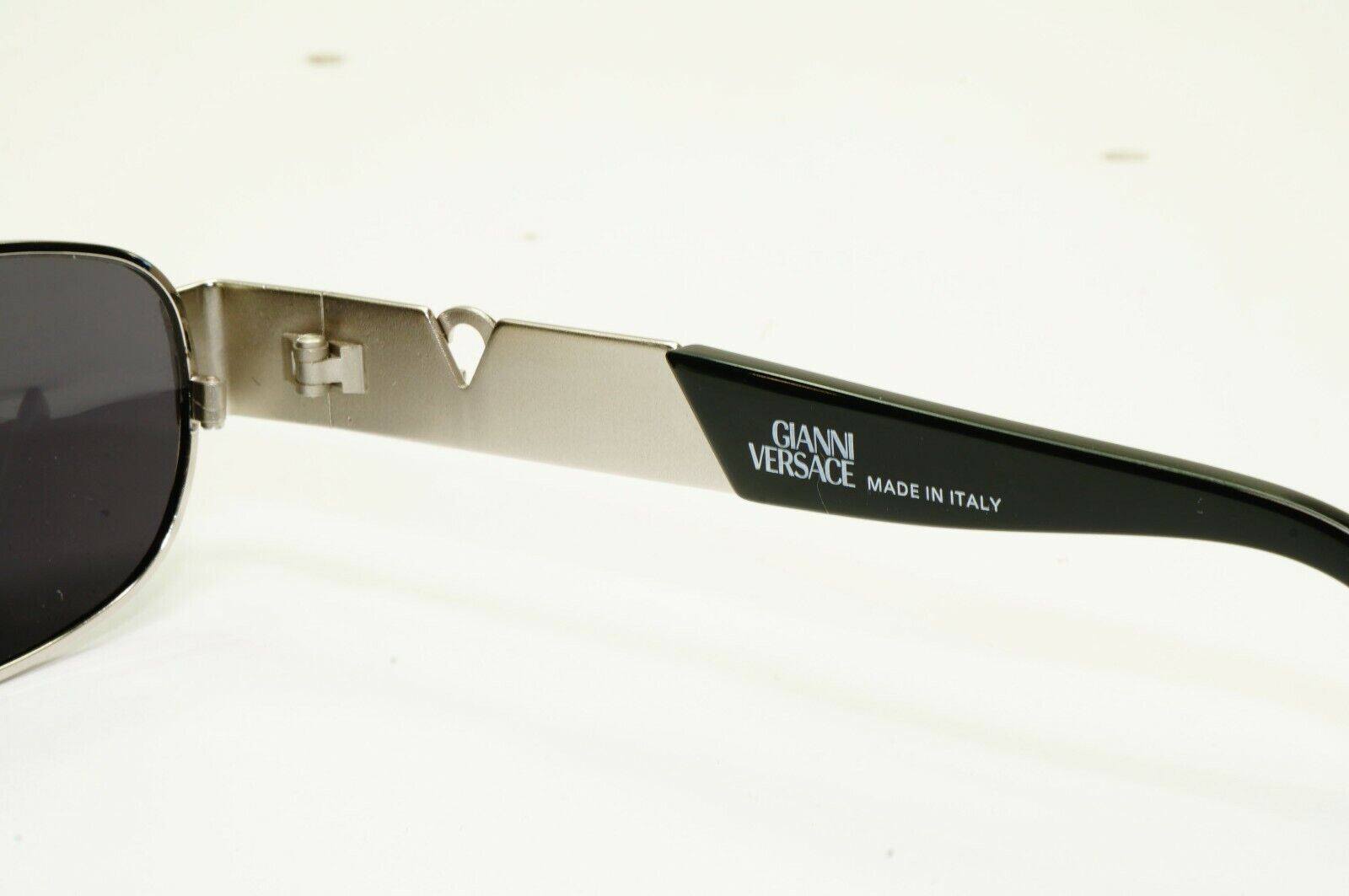 Gianni Versace 1996 Vintage Silver Rectangle Metal Sunglasses MOD S21 COL 26M