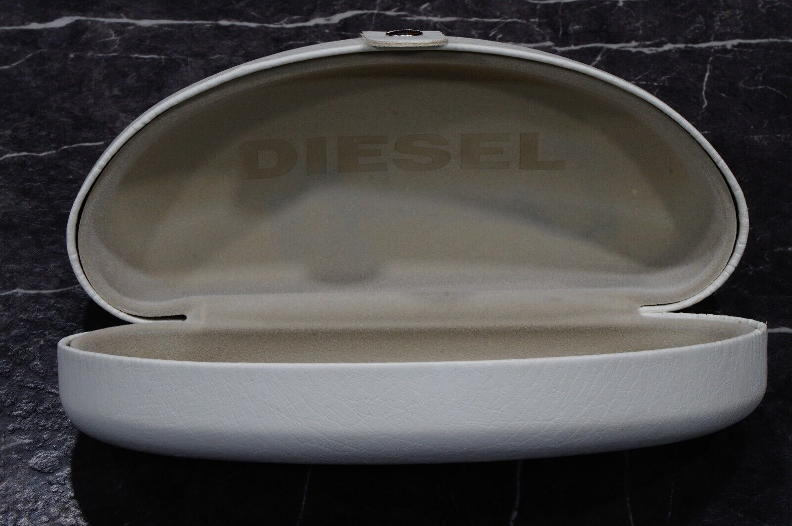 40 x Diesel Sunglasses Glasses Cases Wholesale Job Lot Car Boot Resale Stock