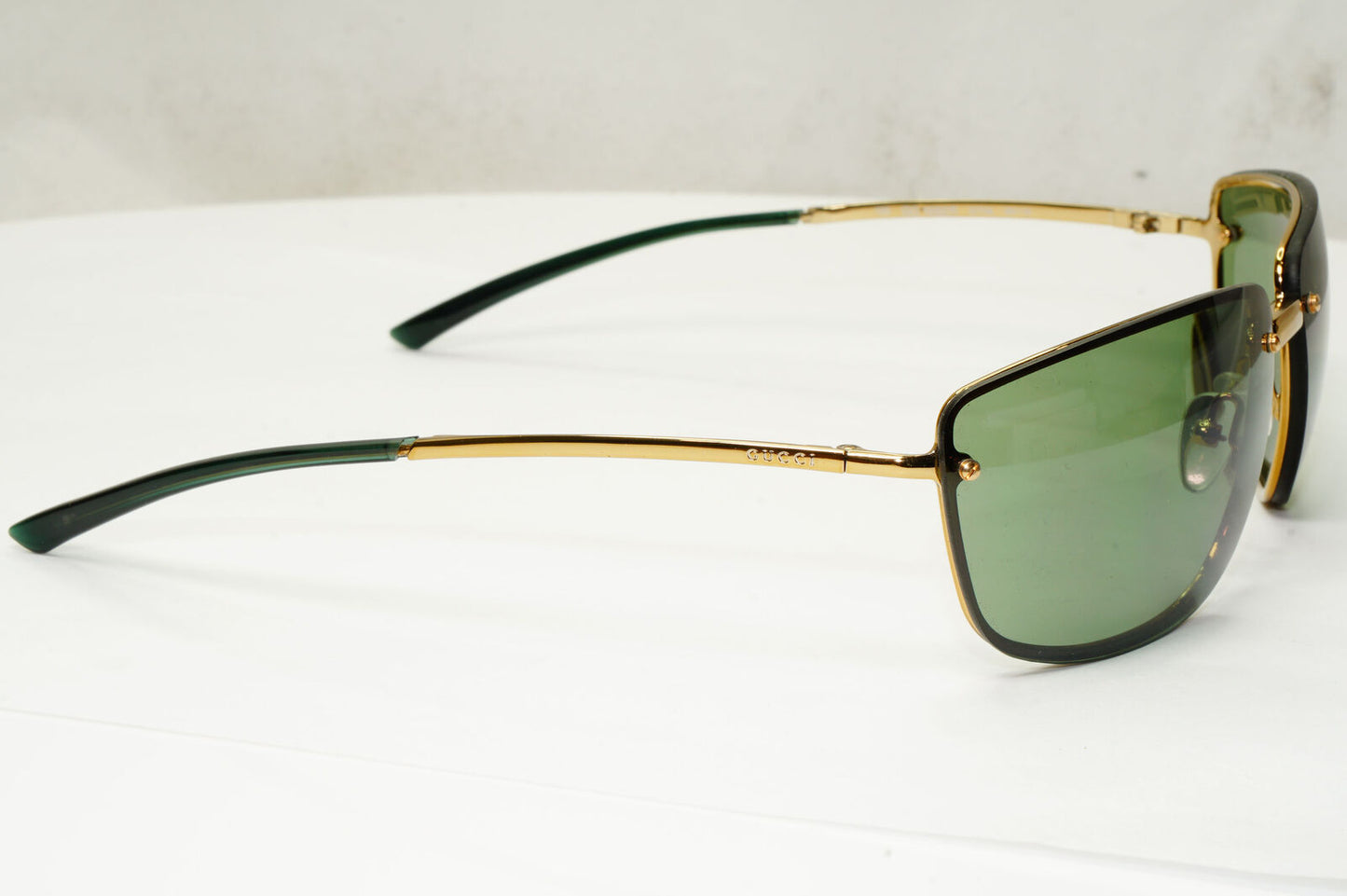 Gucci Sunglasses 1998 Vintage Wrap Gold Green Retro GG 1692/S 577IA 280323