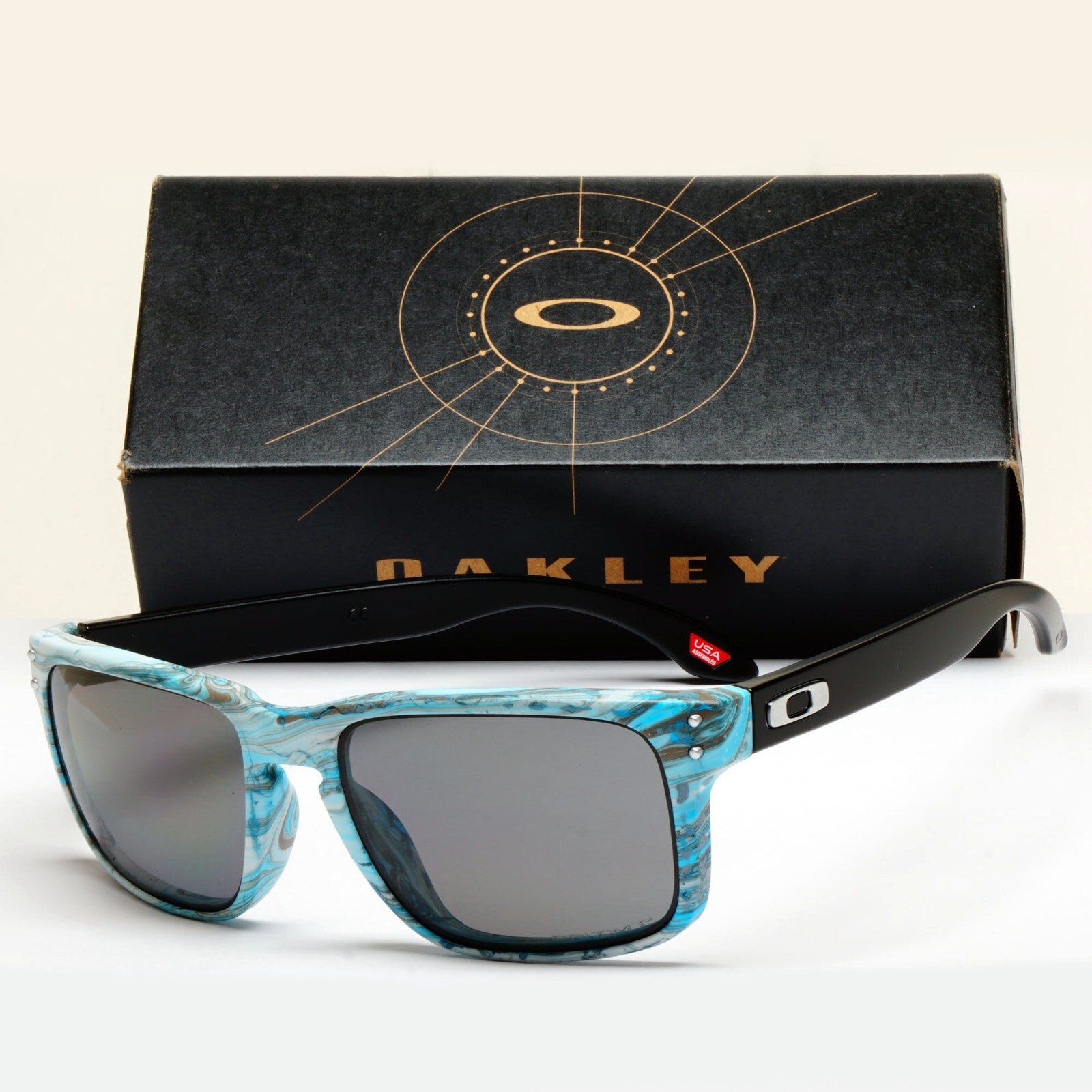 Oakley Sunglasses Holbrook Polarized Blue Sanctuary Swirl OO 9102 V855 57mm