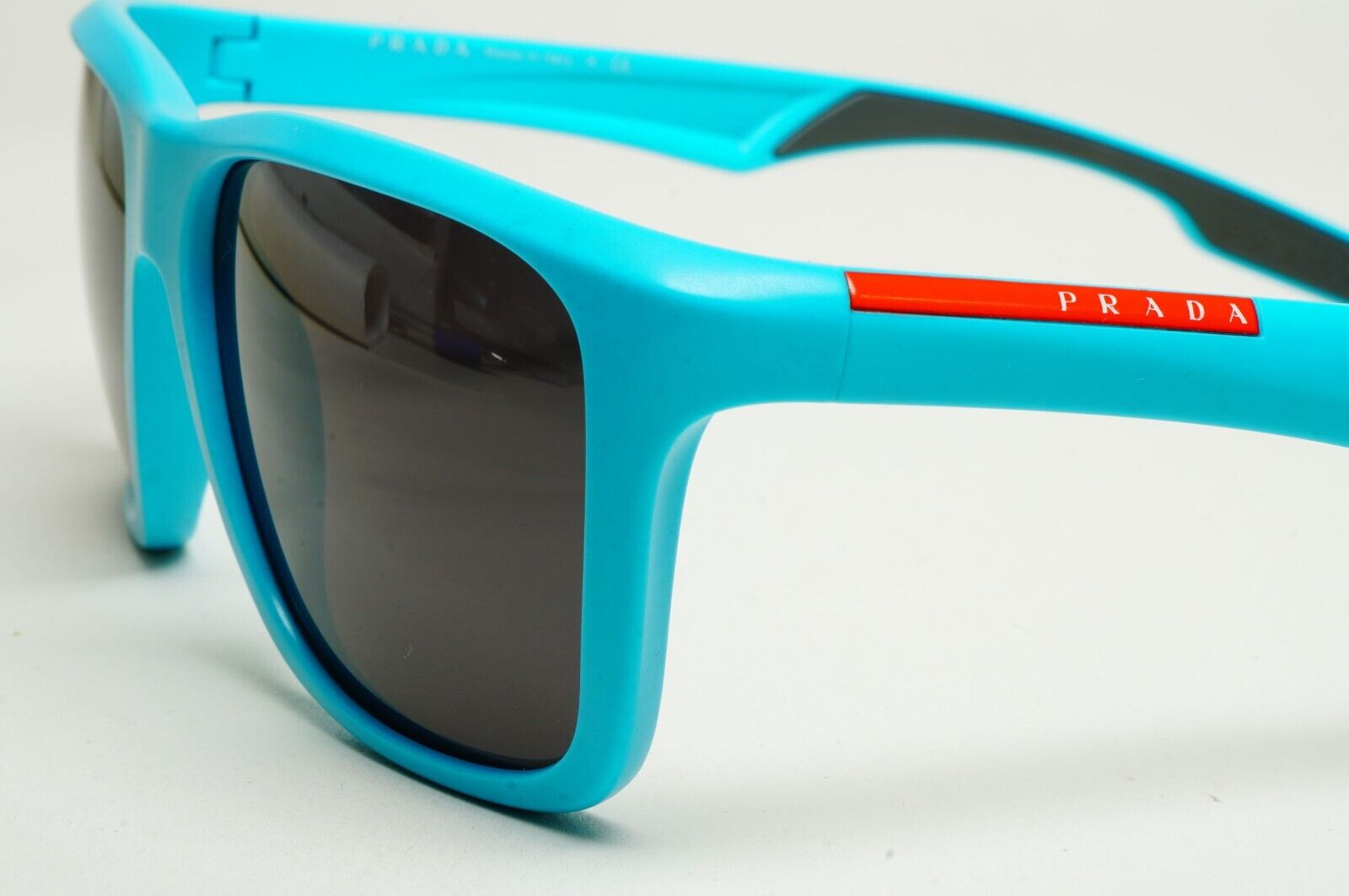 Prada Sunglasses 2012 Rare Turquoise Blue Black PS04OS SPS 04O DHB-2B2 170125