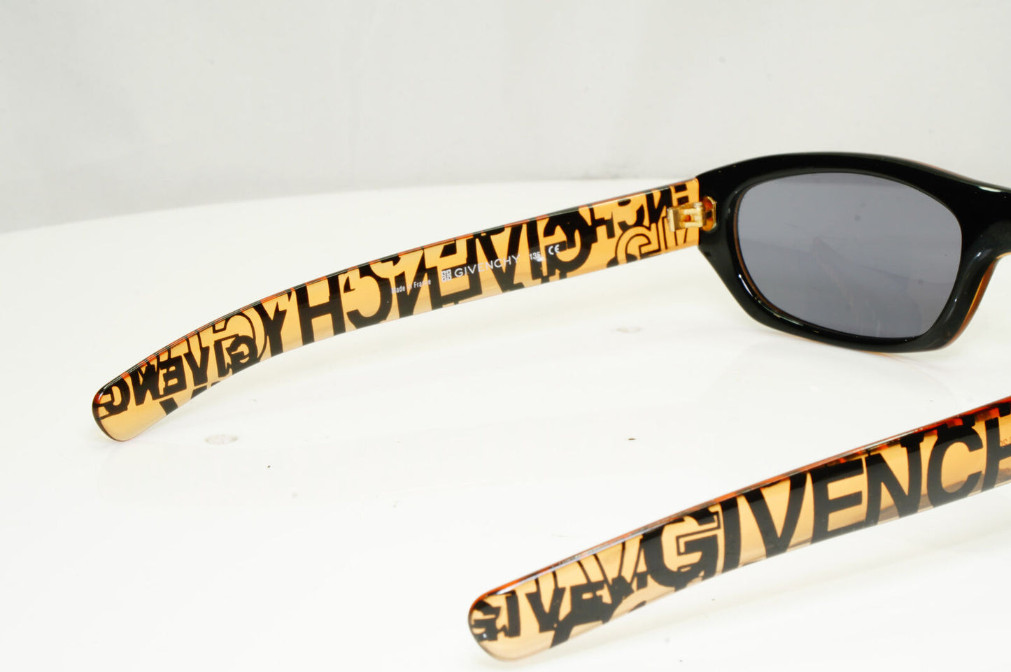 Givenchy 2004 Vintage Mens Womens Sunglasses Black Amber 1054 Big Logo 003 33146