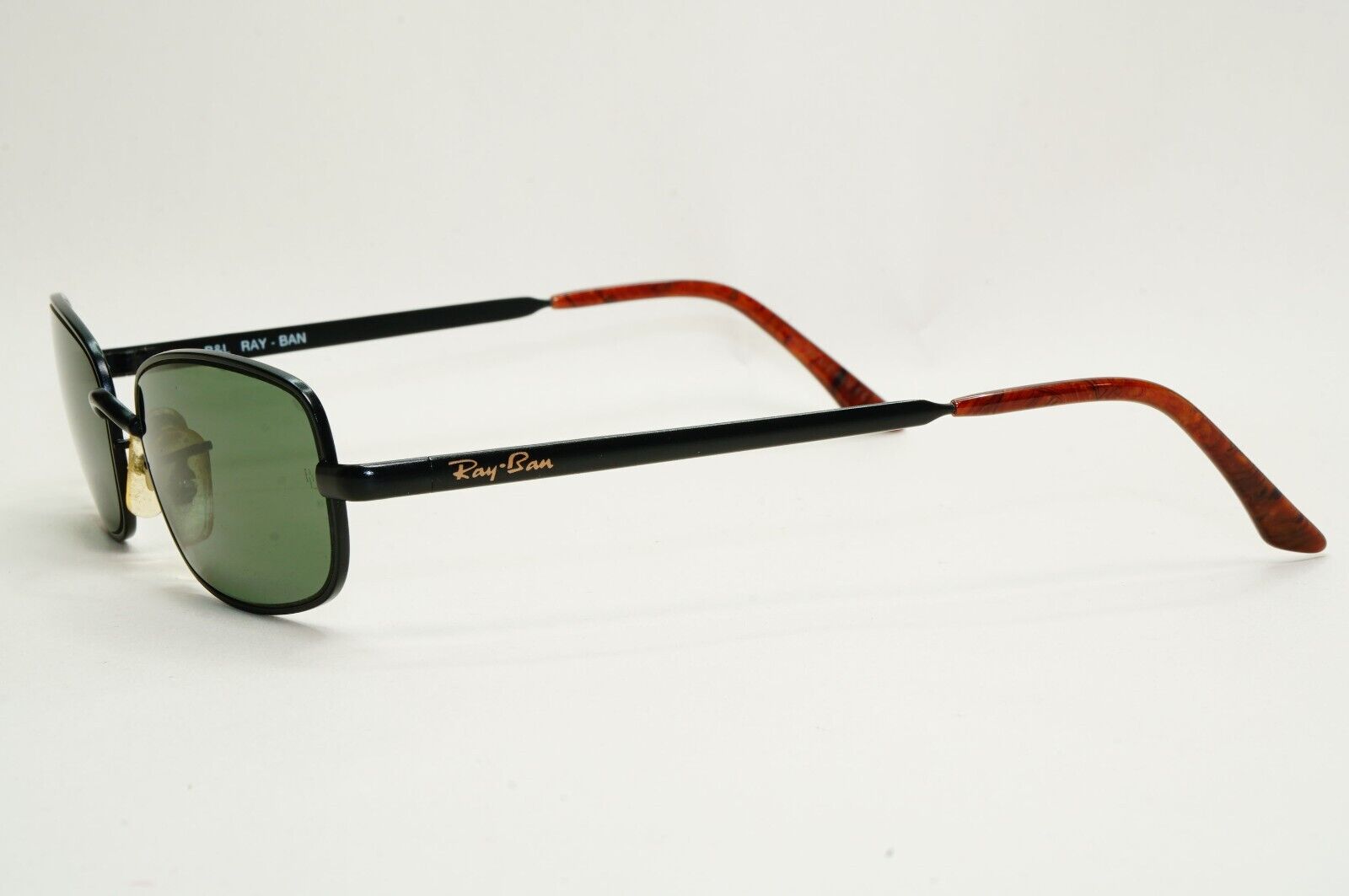 Ray-Ban Sunglasses Vintage 1999 Bausch & Lomb Black Green W2951  081124