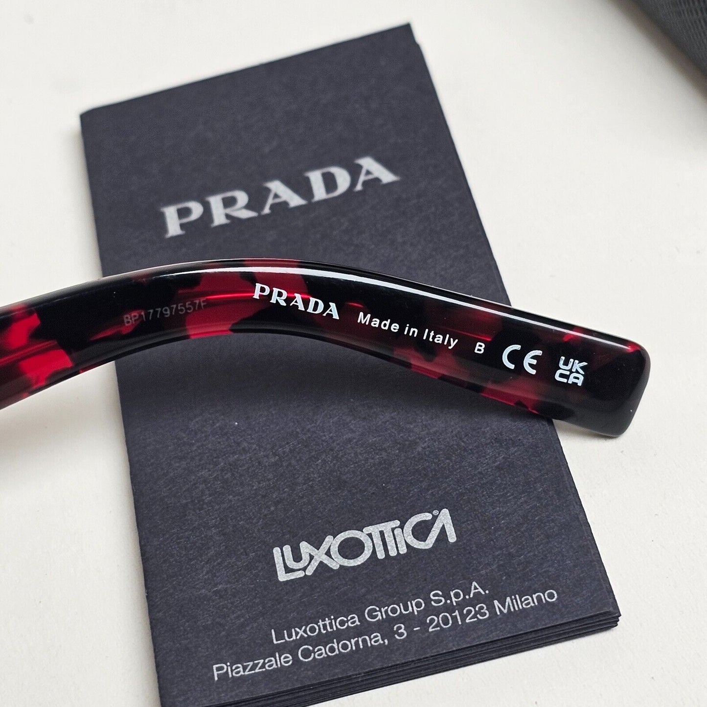 Prada Sunglasses Symbole Triangle Black Red Gred PR22YS SPR 22Y 1AB-5S0 060125