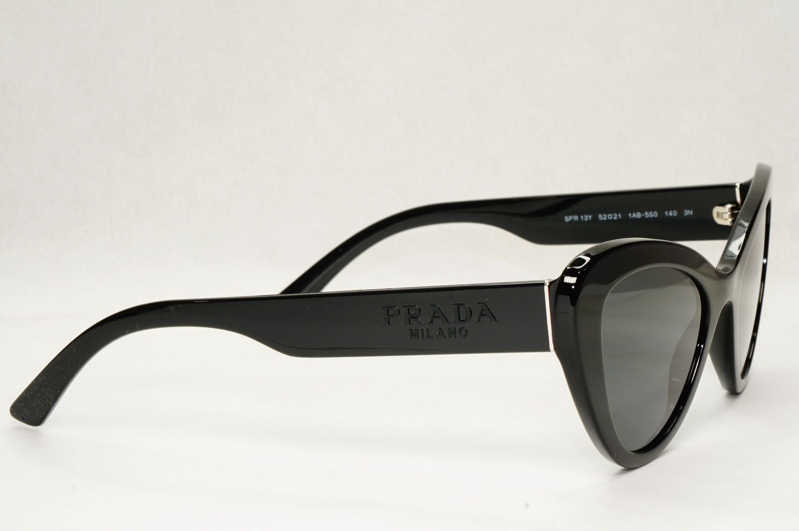 Prada Sunglasses Black Cat Eye Grey Milano Fashion PR13YS SPR 13Y 1AB-5S0 52mm
