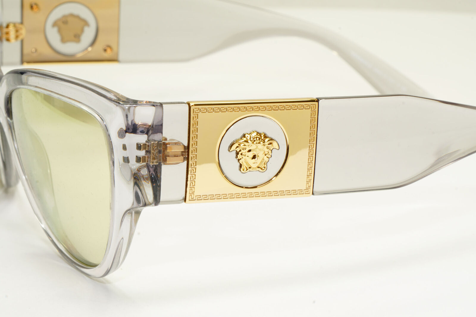 Authentic Versace Womens Clear Gold Big Medusa Logo Sunglasses 4398 5305/V9