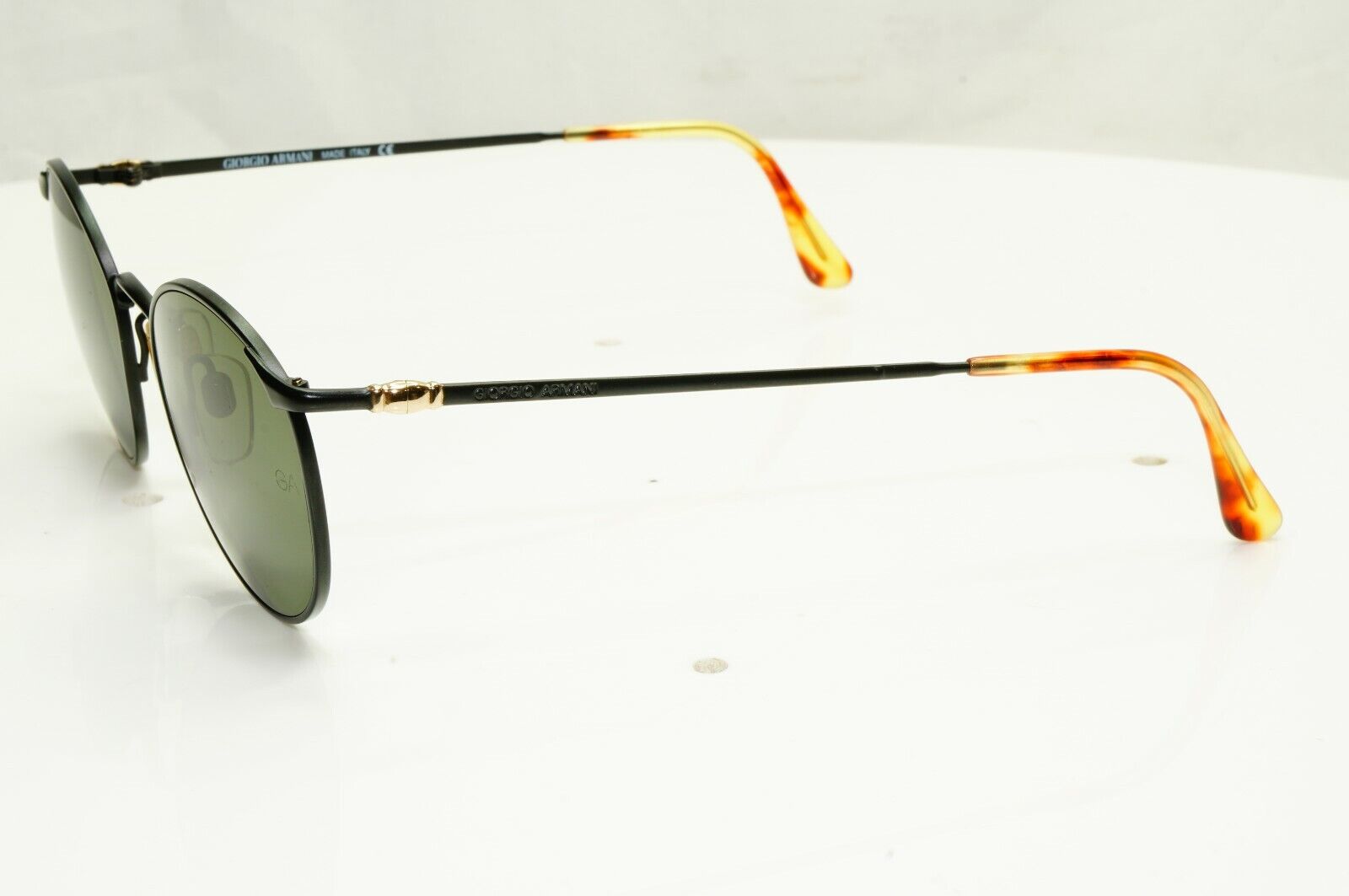 Authentic Giorgio Armani 1997 Vintage Sunglasses Black Green Mens Womens 132 748