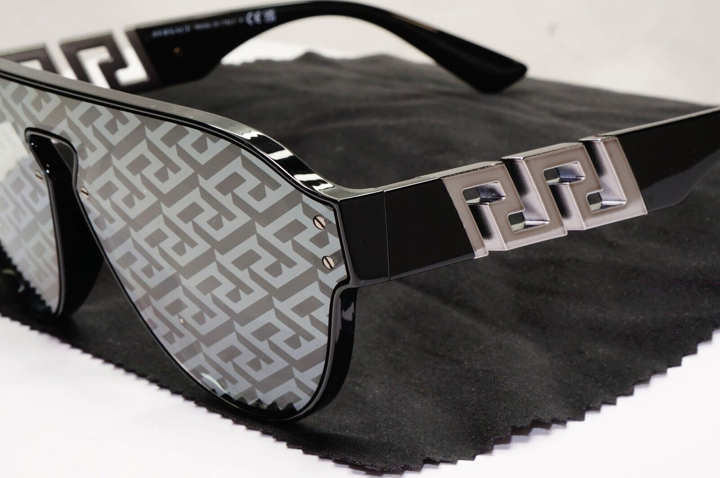Versace Monogram Mirror Sunglasses Black Silver Pattern Pilot VE 4420 GB1/AL