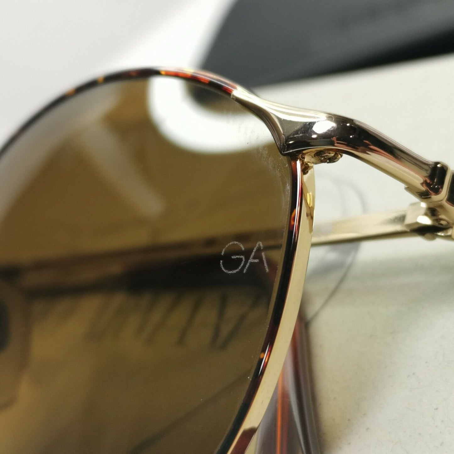 Authentic Giorgio Armani 1997 Vintage Sunglasses Gold Brown Mens Womens 132 759