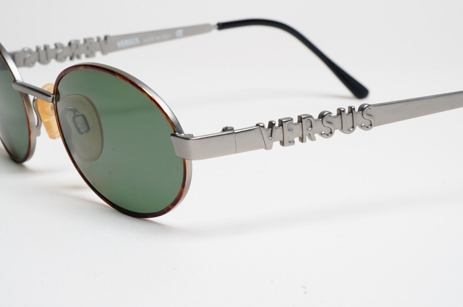 Versus Sunglasses 1996 by Gianni Versace Vintage Gunmetal Green MOD R26 COL 27M