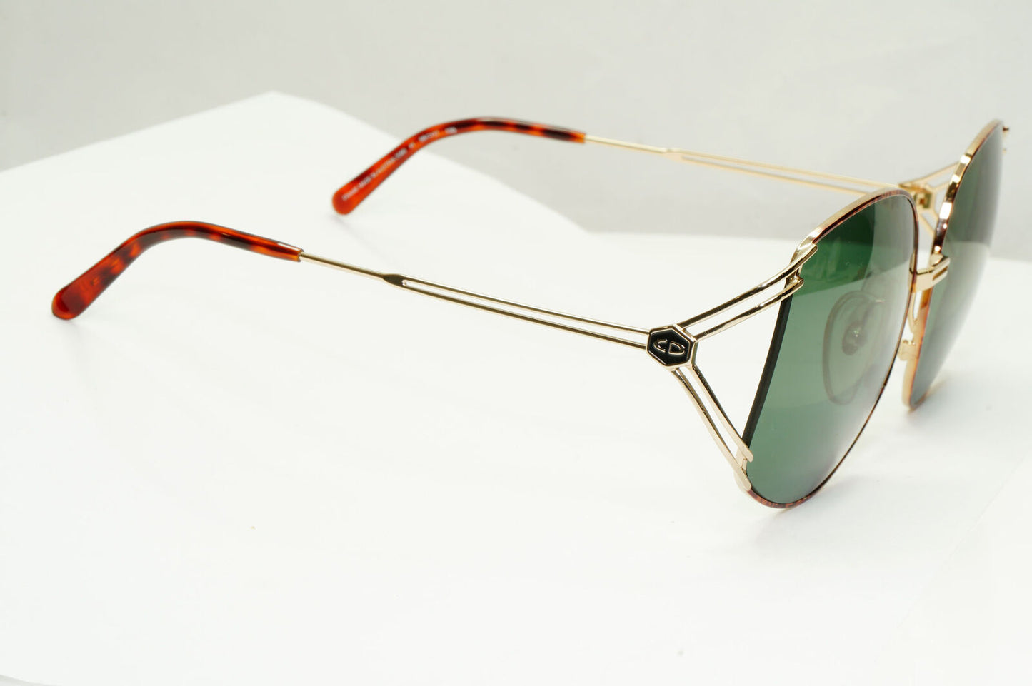 Dior 1990s Vintage Sunglasses Austria Gold Brown Green Square 2590 41 251122