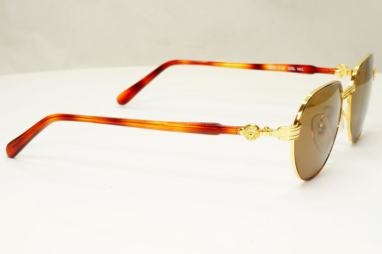 Gianni Versace 1995 Vintage Gold Medusa Unisex Brown Sunglasses MOD G52 COL 14L
