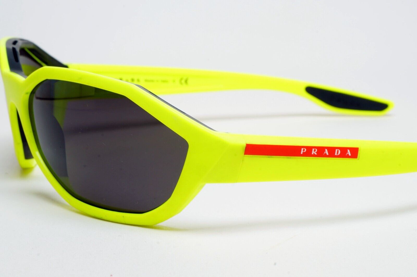 Prada Sunglasses Fluorescent Yellow Green Black PS04US SPS 04U 367-0A7 231124