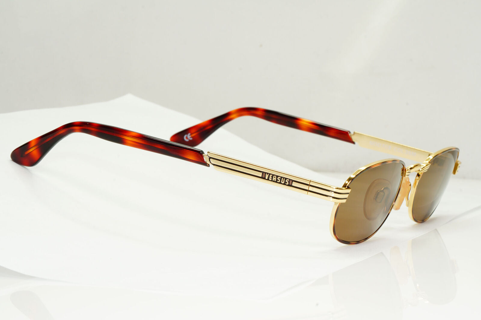 Versus 1996 by Gianni Versace Vintage Gold Brown Sunglasses Oval MOD F08 COL 36M