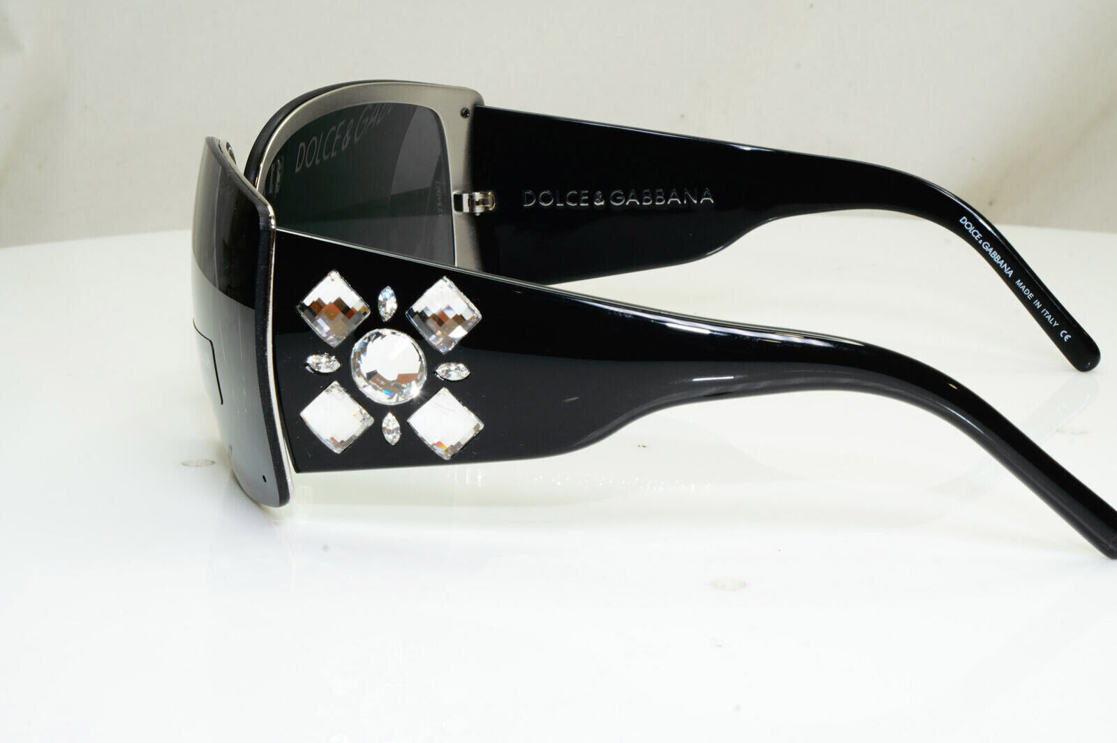 Authentic DOLCE & GABBANA Womens Vintage Sunglasses CRYSTAL DG 2044 130/87 29344