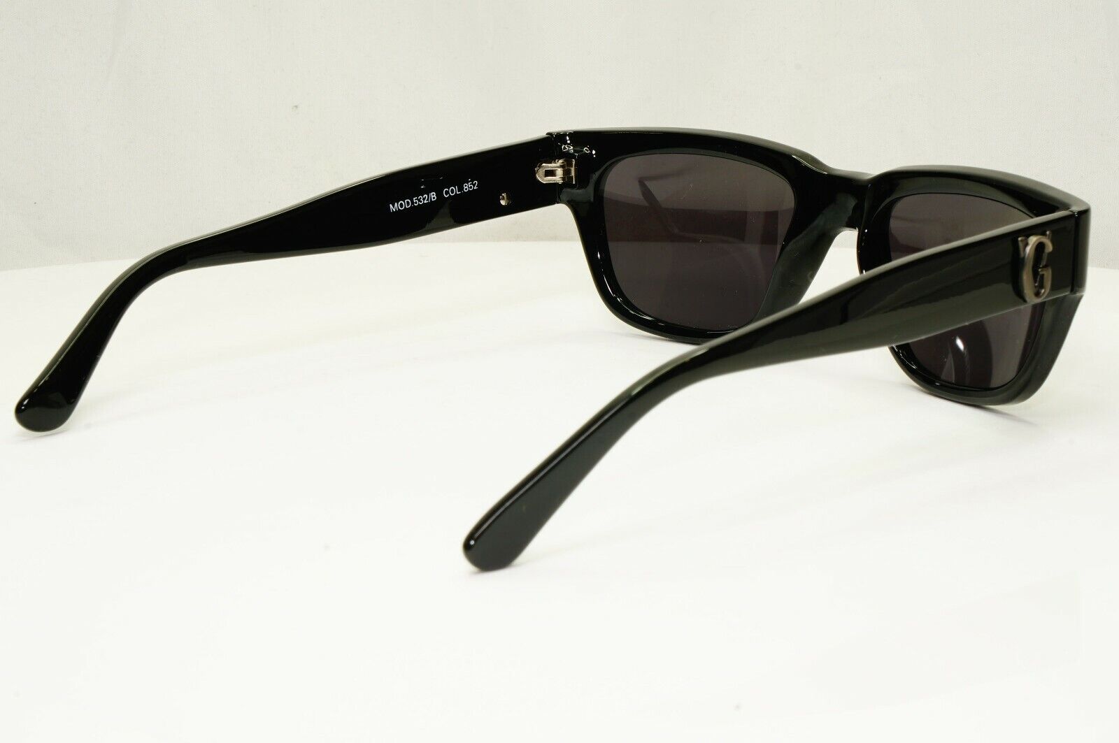 Gianni Versace 1996 Mens Vintage Black Square Sunglasses GV MOD 532/B COL 852