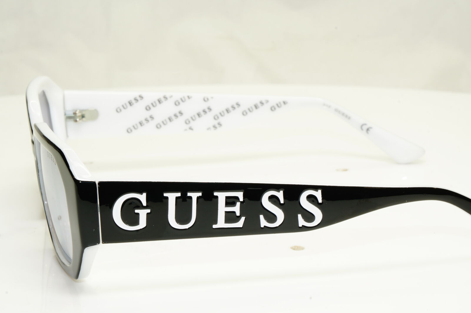 Authentic Guess Womens Black Silver Rectangle Big Logo Sunglasses GU 7694 01C