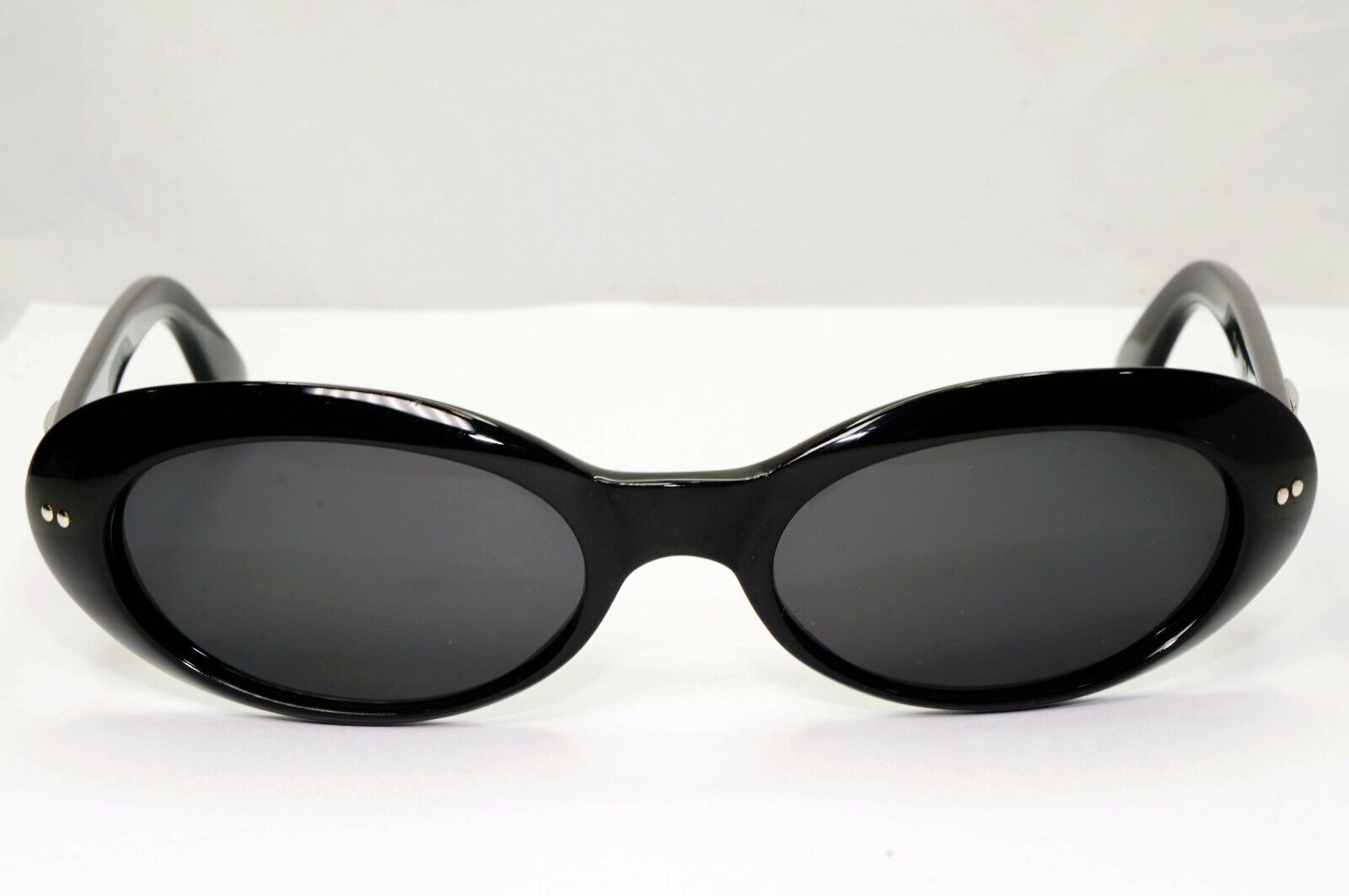Gucci Sunglasses 1997 Vintage Black Silver Womens Oval GG 2413/N/S 807 301224