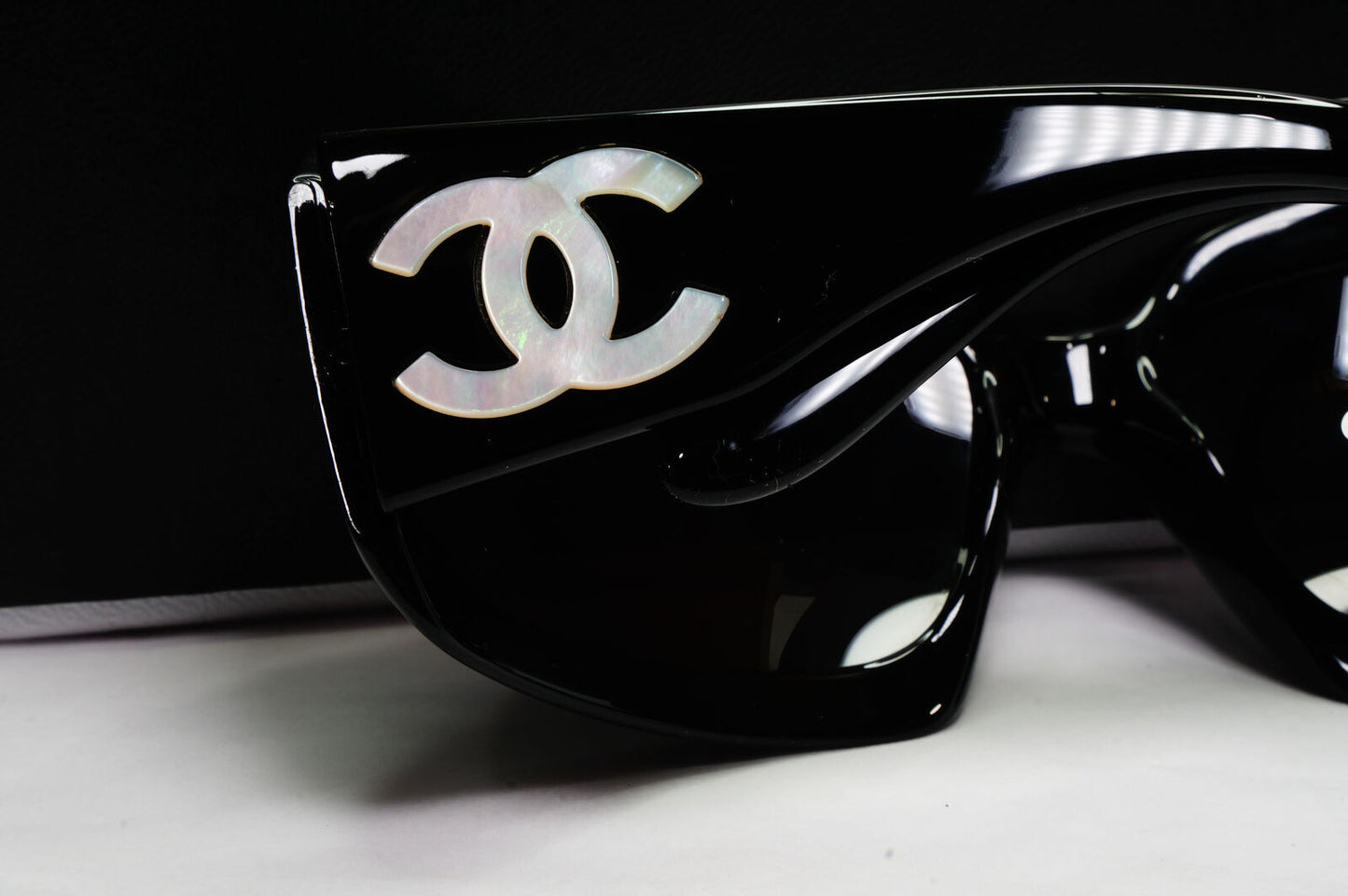 Chanel Sunglasses Mother of Pearl Vintage 2006 Black 5076-H c.501/87 120124