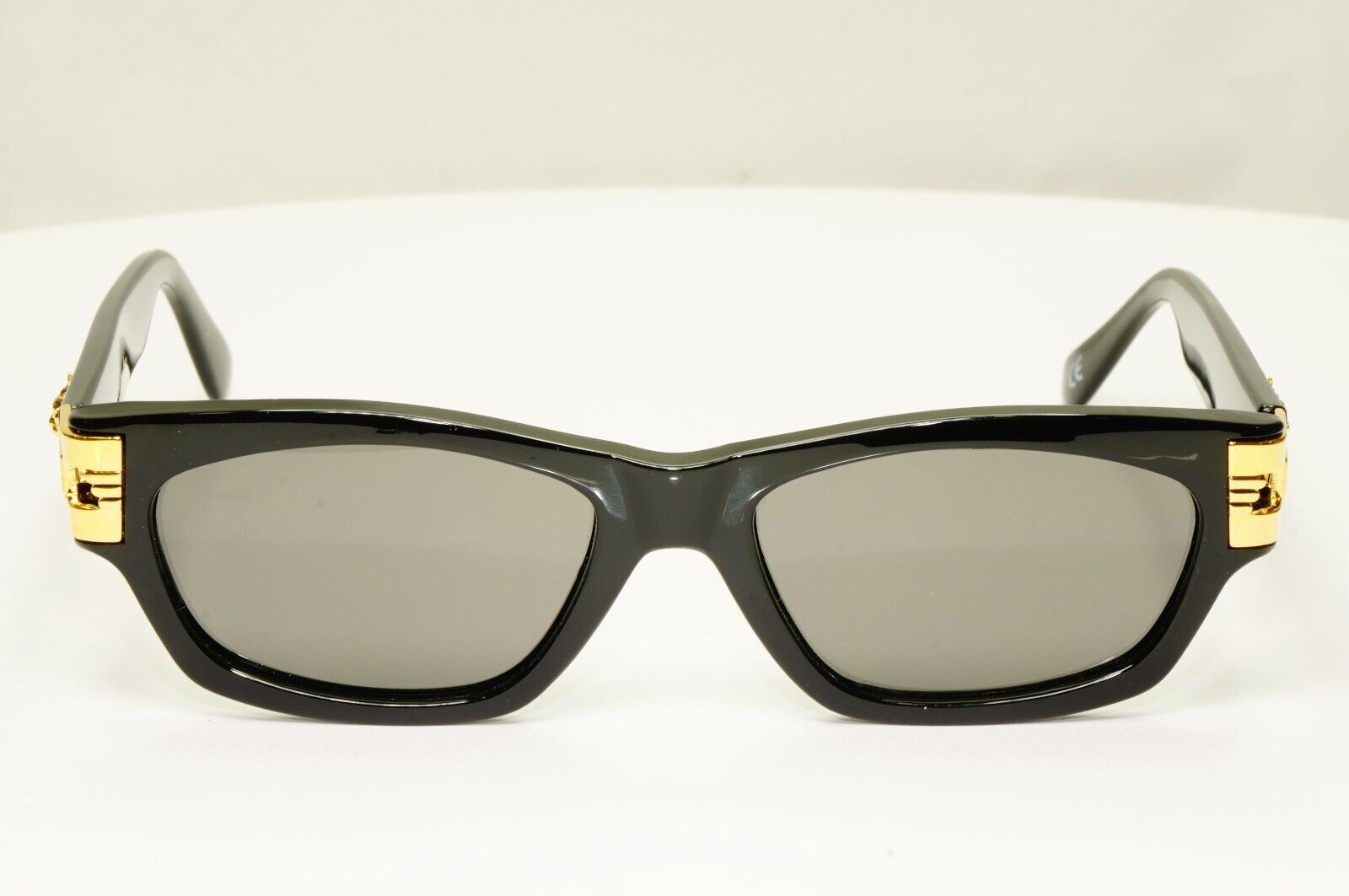 Versus by Gianni Versace 1996 Sunglasses Gold Lion Black MOD E29 COL G52 [A]