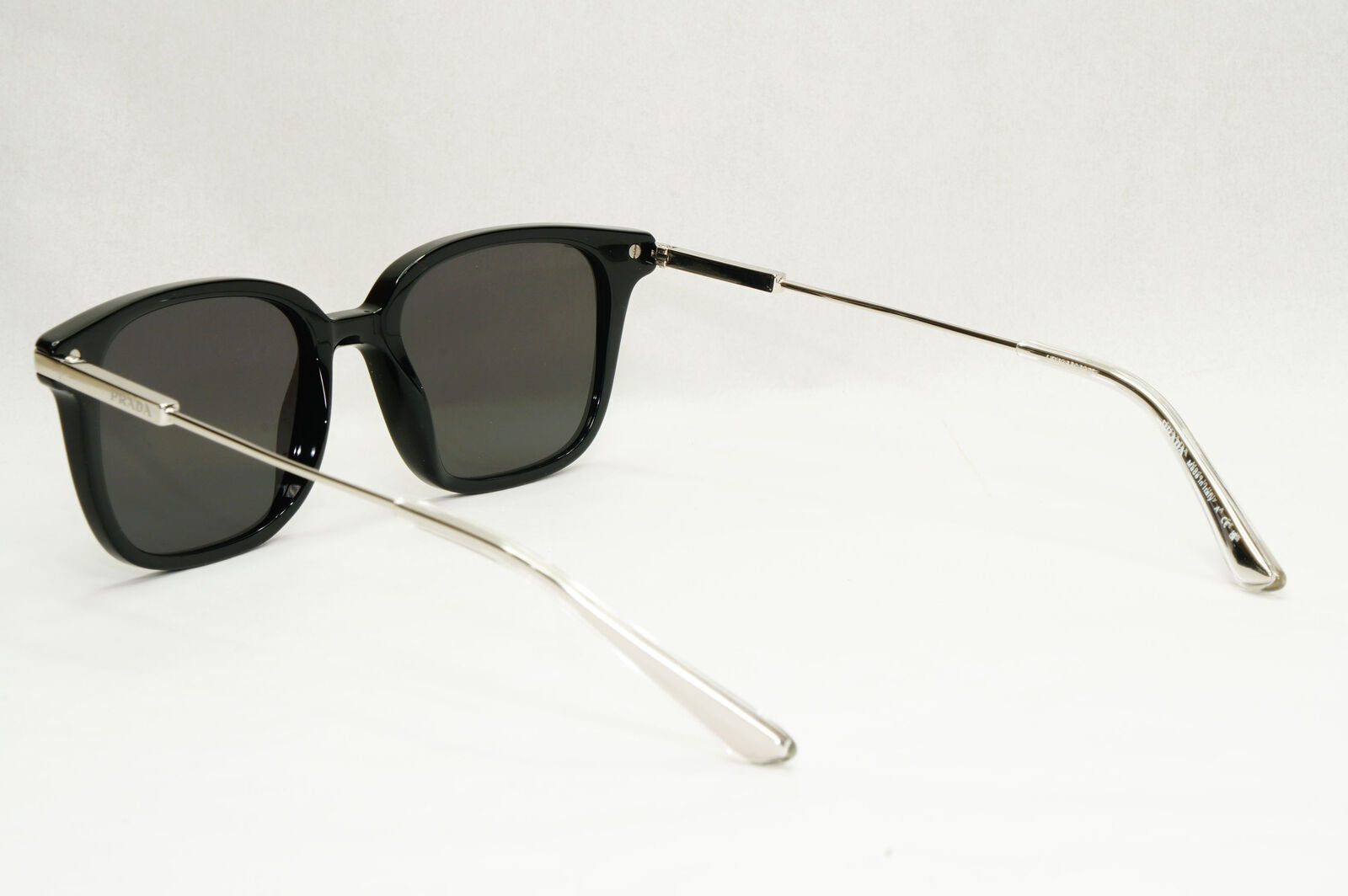 Prada Sunglasses Black Silver Square Glossy Fashion PR04ZV VPR 04Z 1AB-1O1 50mm