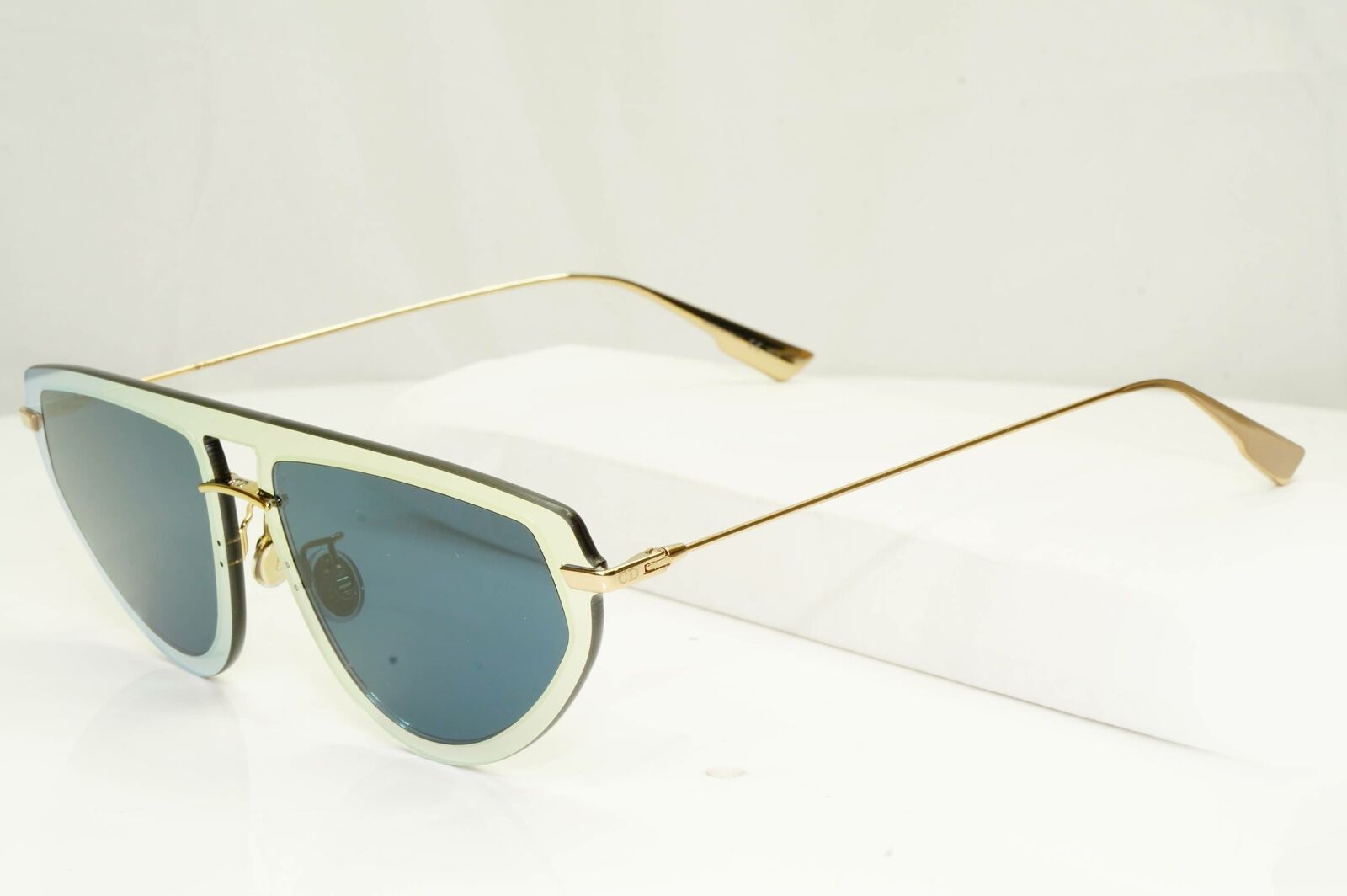 Authentic Dior Womens Sunglasses Gold Blue Ultime 2 LKSA9 Pilot Mirror Fashion