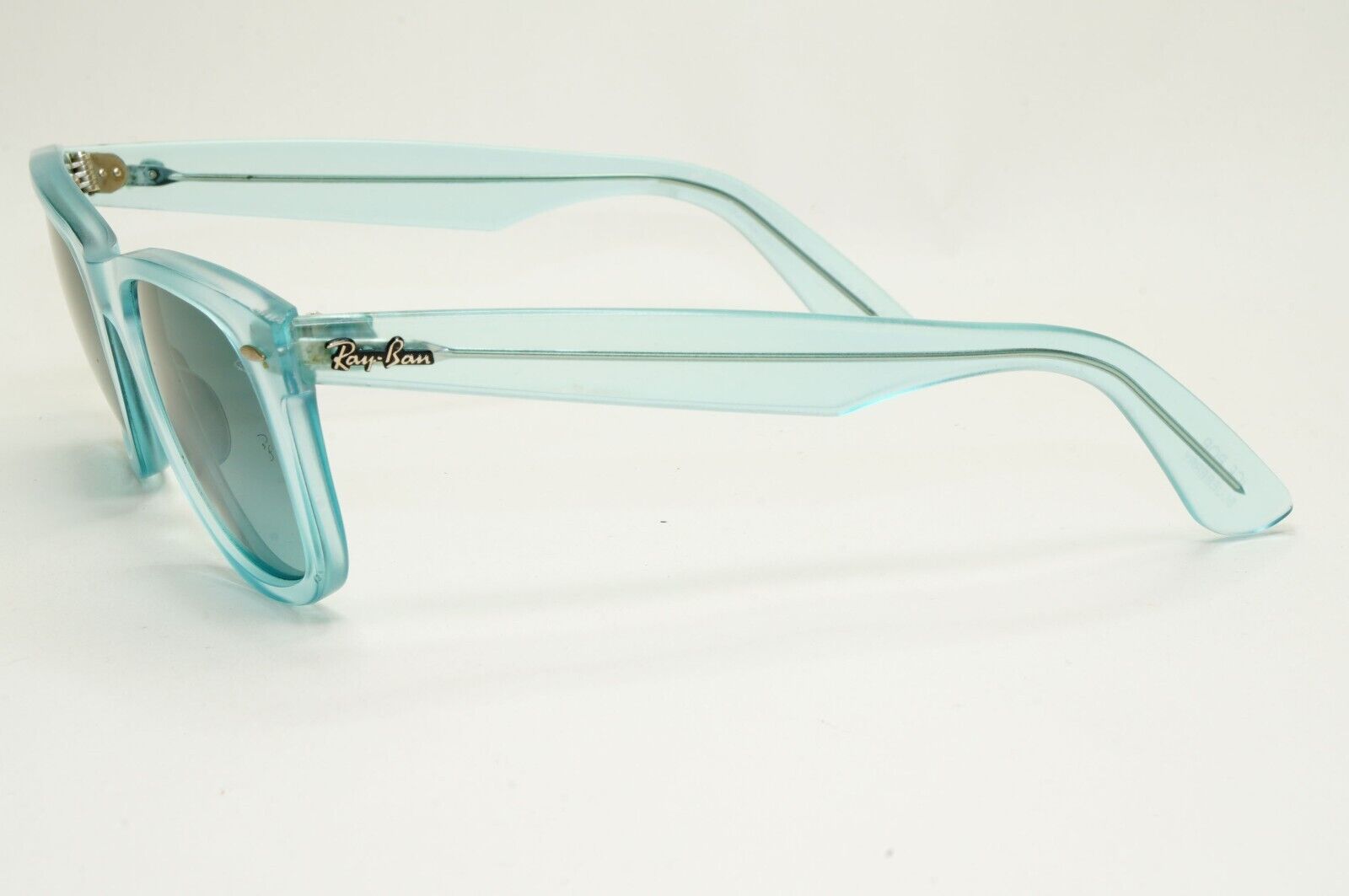 Ray-Ban Sunglasses Wayfarer Ice Pop Blue Transparent RB 2140  6055/4M 051124