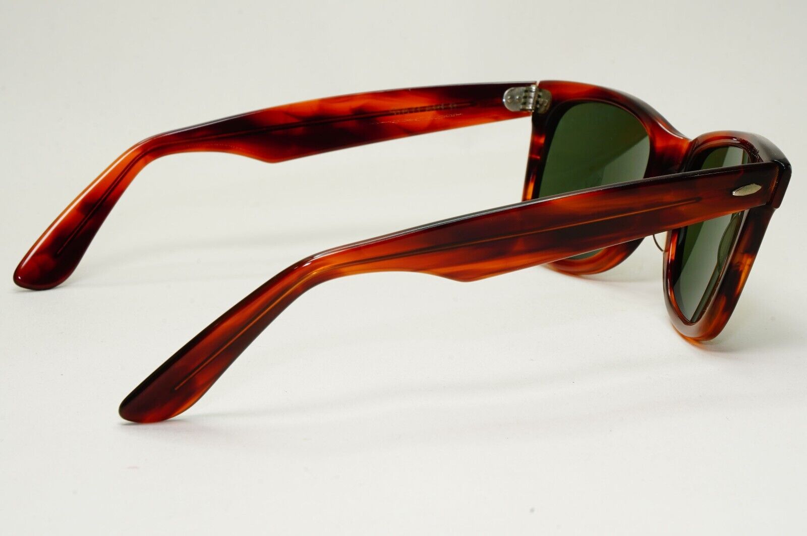 Ray-Ban Sunglasses 1992 Vintage Bausch Lomb Brown Wayfarer Tortoiseshell 021124