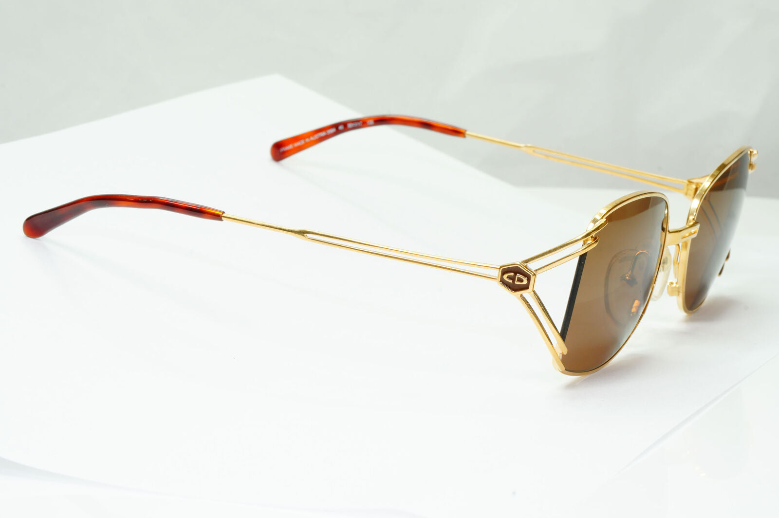 Dior 1990s Vintage Sunglasses Austria Gold Brown Square Retro 2694 40 37420