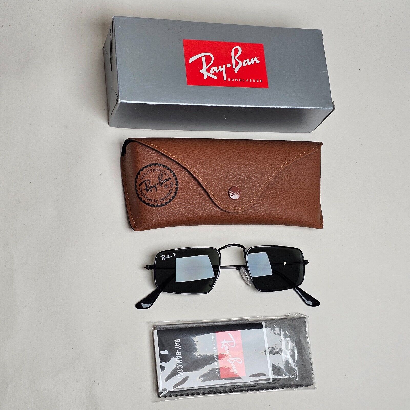 Ray-Ban Sunglasses Julie Polarized Black Green G15 Unisex RB 3957 002/58 49mm