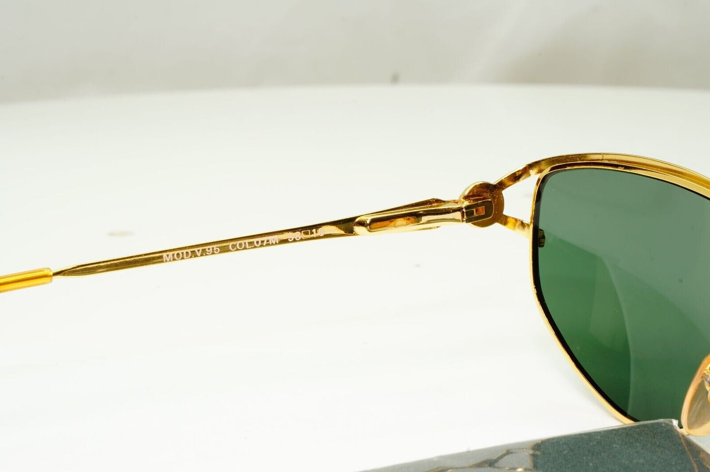 Gianni Versace 1995 Sunglasses Vintage Gold Green Square Metal MOD V95 COL 07M