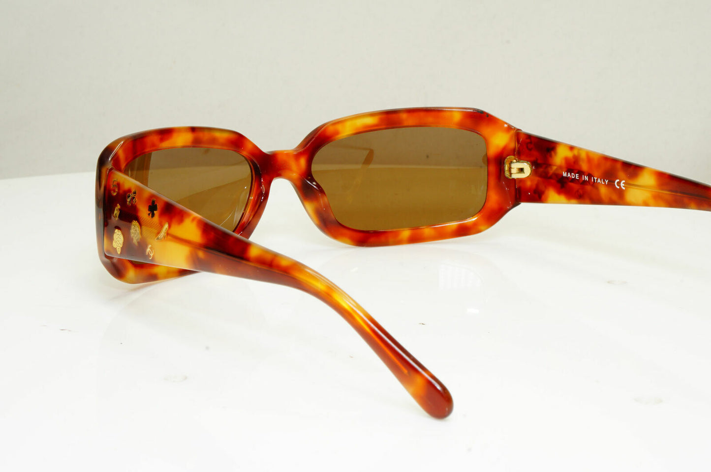 Chanel Gold Charms Sunglasses Brown Tortoise Vintage Womens 5142 574/3B 29988