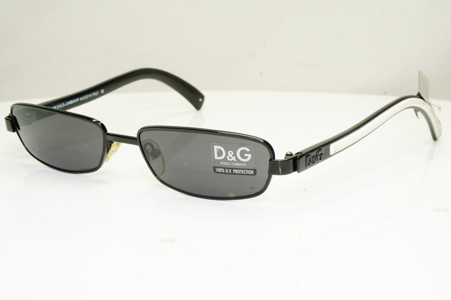 Authentic DOLCE & GABBANA Mens Vintage Sunglasses White D&G 2068 715 30780