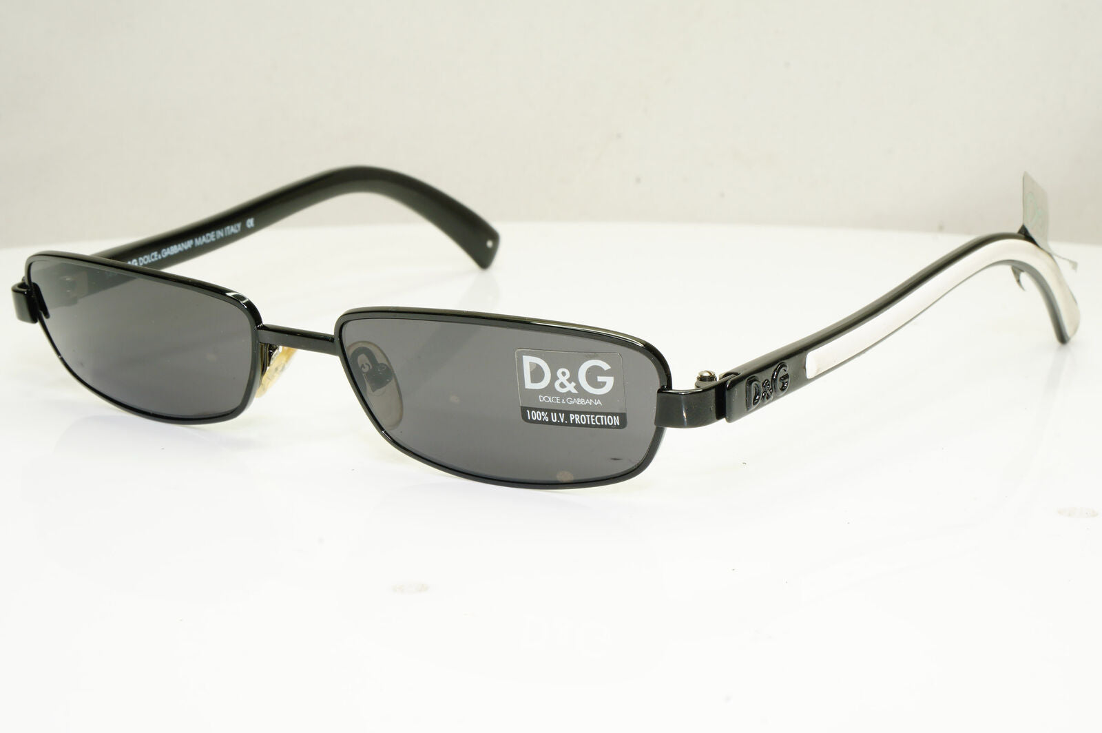 Authentic DOLCE & GABBANA Mens Vintage Sunglasses White D&G 2068 715 30780