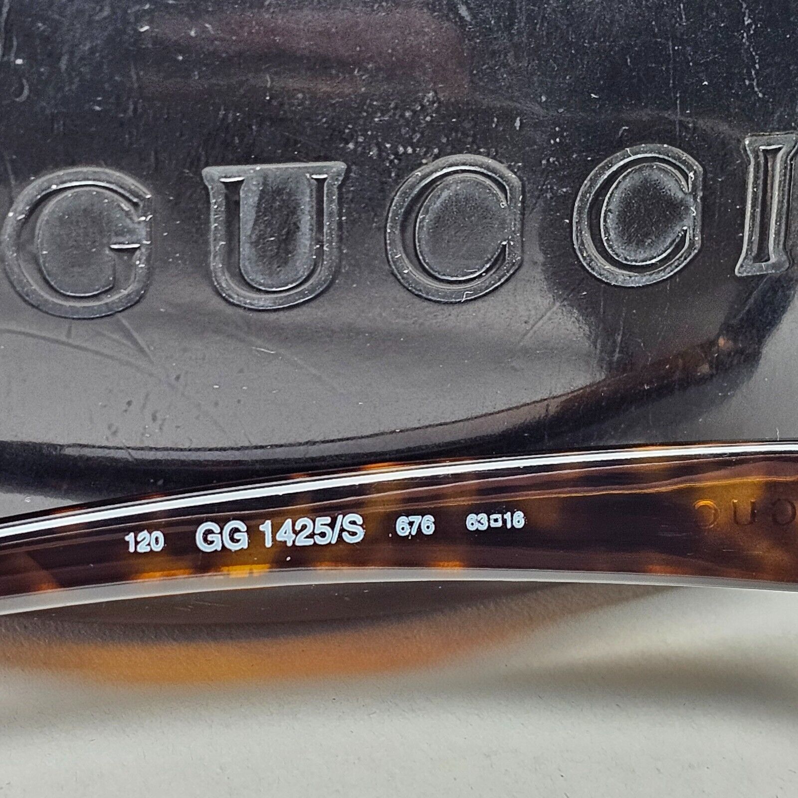 Gucci Sunglasses 1999 Vintage Brown Tortoiseshell Wrap GG 1425/S 676 250125