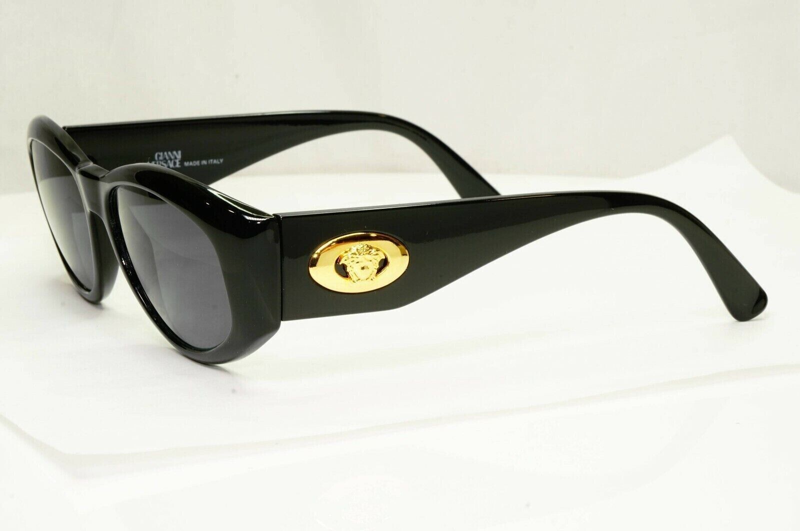 Gianni Versace 1996 Vintage Gold Medusa Biggie Sunglasses MOD 4V4/A COL 852