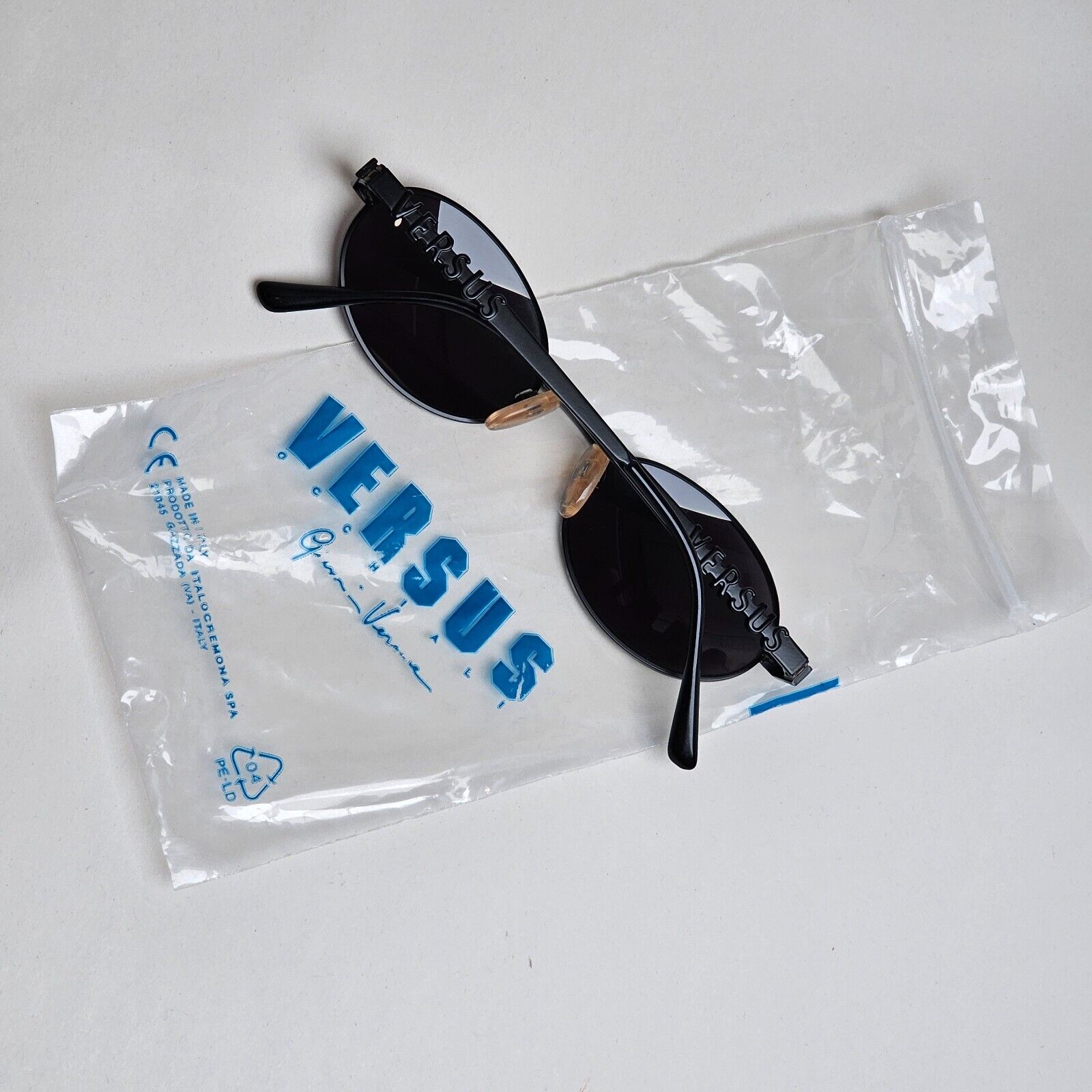 Versus Sunglasses 1996 by Gianni Versace Vintage Black Oval MOD R26 COL 028